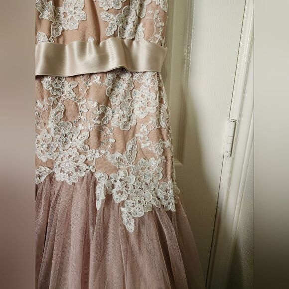 Xscape Cream White Lace Floral Sleeveless Trumpet Mermaid Gown Dress 12 Prom - Picture 5 of 10